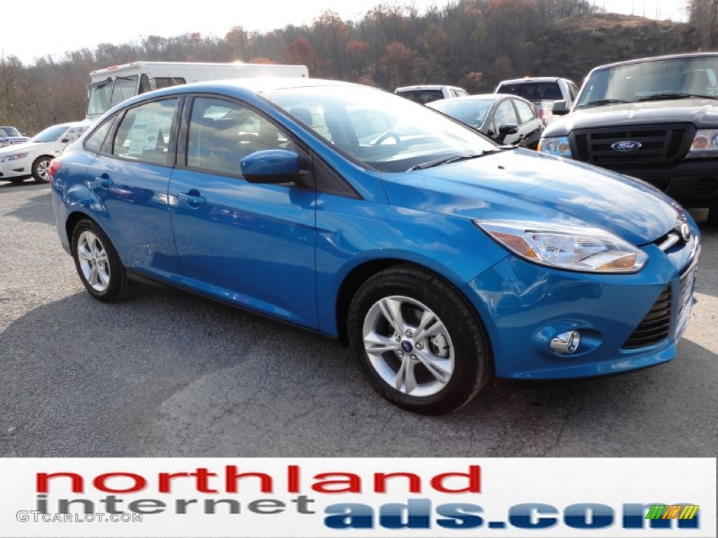 2012 Focus SE Sport Sedan - Blue Candy Metallic / Two-Tone Sport photo #2