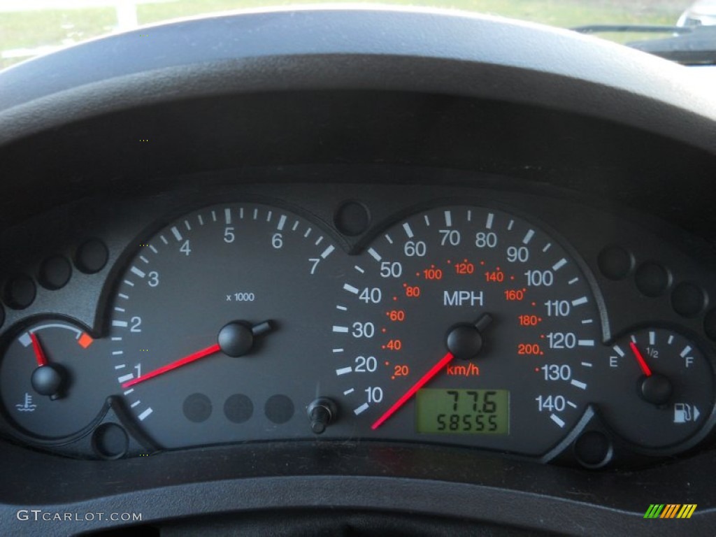 2007 Ford Focus ZXW SES Wagon Gauges Photo #56457239