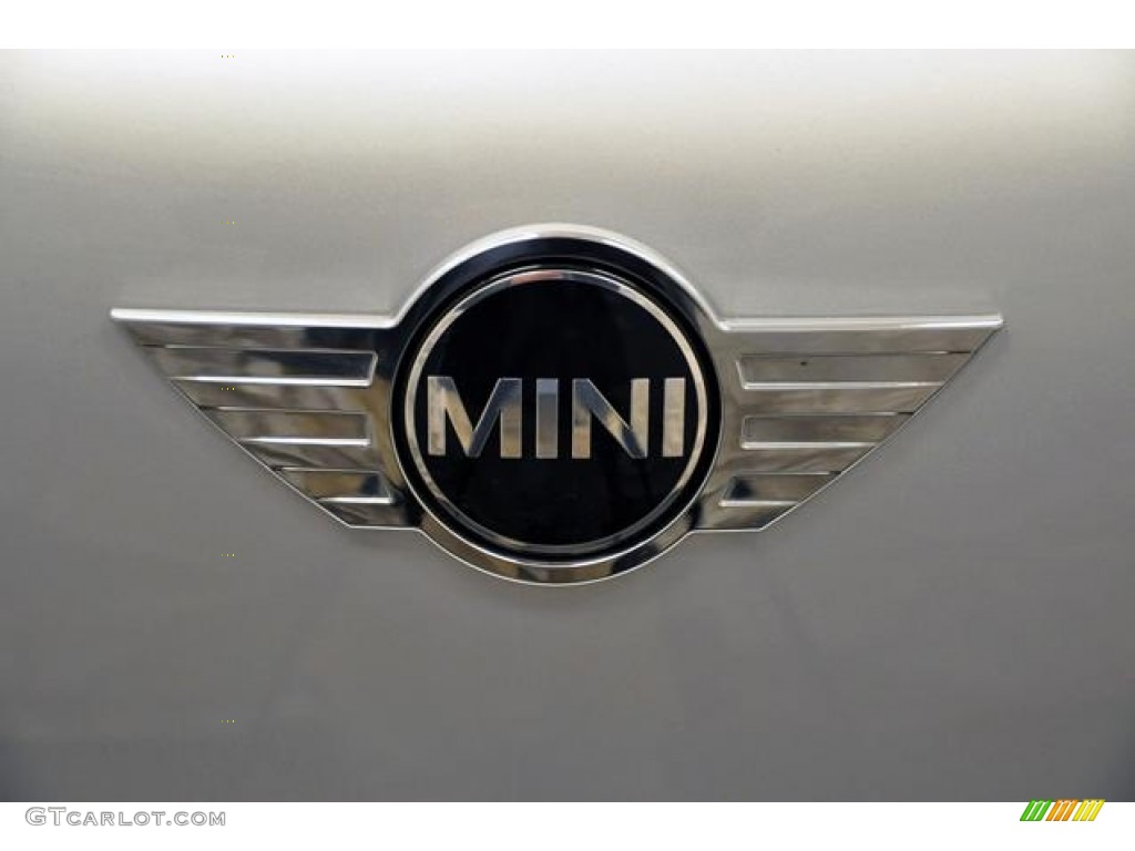 2011 Cooper Countryman - Crystal Silver / Carbon Black photo #6