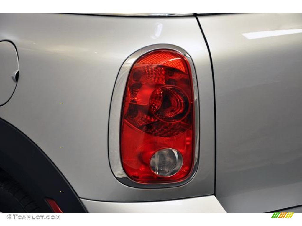 2011 Cooper Countryman - Crystal Silver / Carbon Black photo #8