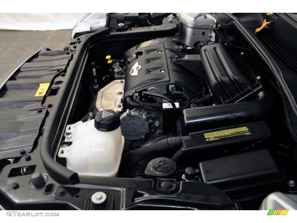 2011 Cooper Countryman - Crystal Silver / Carbon Black photo #21