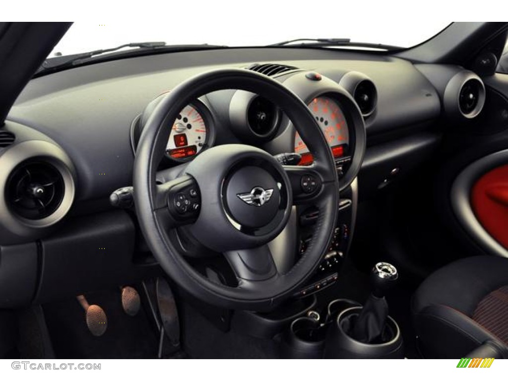 2011 Cooper Countryman - Crystal Silver / Carbon Black photo #24