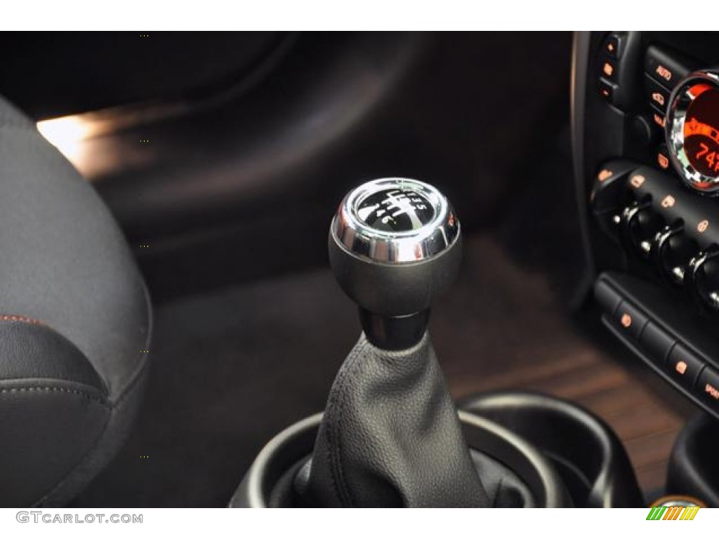 2011 Cooper Countryman - Crystal Silver / Carbon Black photo #30