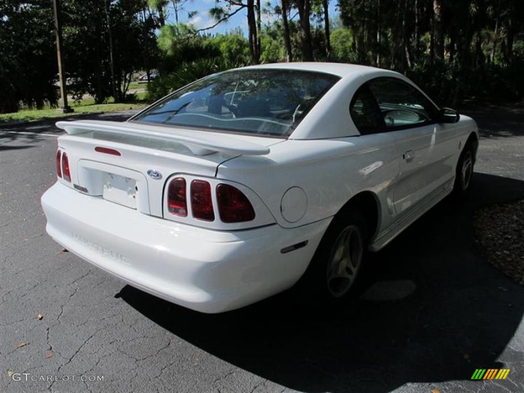 1998 Mustang V6 Coupe - Ultra White / Medium Graphite photo #2