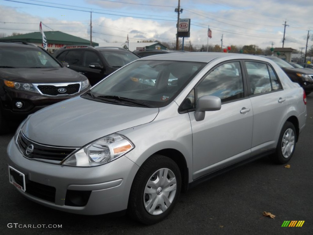 2011 Versa 1.8 S Sedan - Brilliant Silver Metallic / Charcoal photo #1