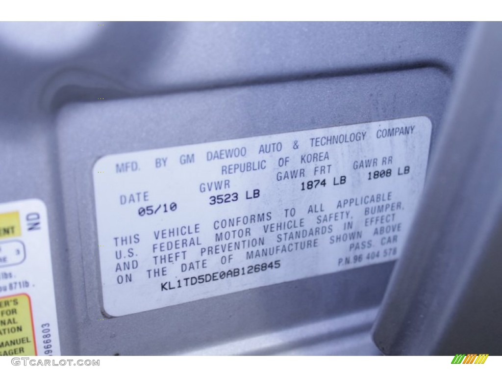 2010 Aveo LT Sedan - Cosmic Silver / Charcoal photo #7