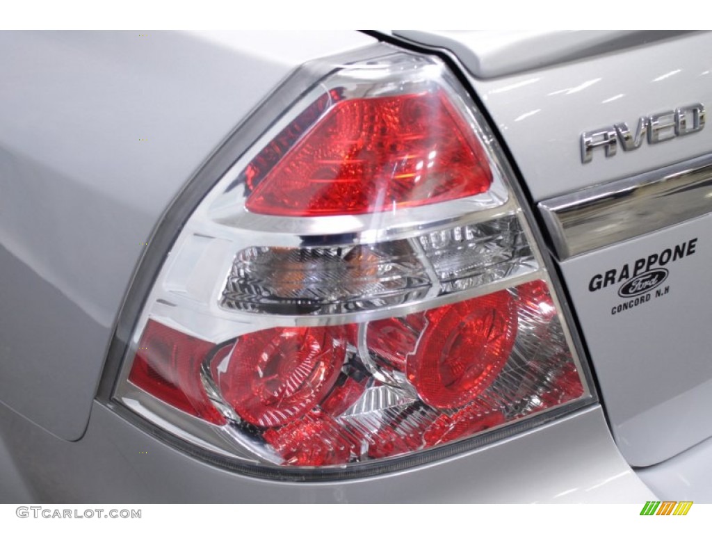 2010 Aveo LT Sedan - Cosmic Silver / Charcoal photo #12
