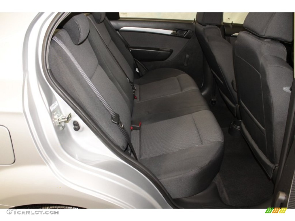 2010 Aveo LT Sedan - Cosmic Silver / Charcoal photo #15