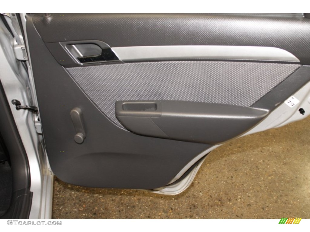 2010 Aveo LT Sedan - Cosmic Silver / Charcoal photo #16