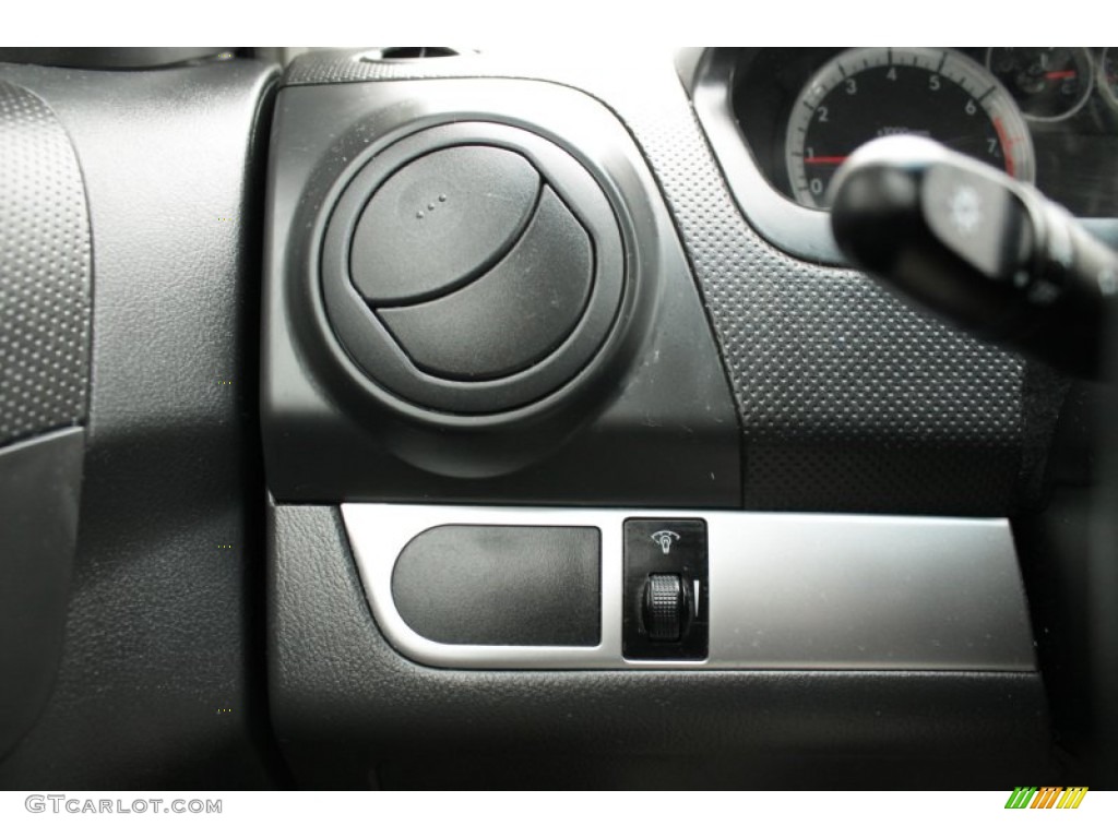 2010 Aveo LT Sedan - Cosmic Silver / Charcoal photo #21