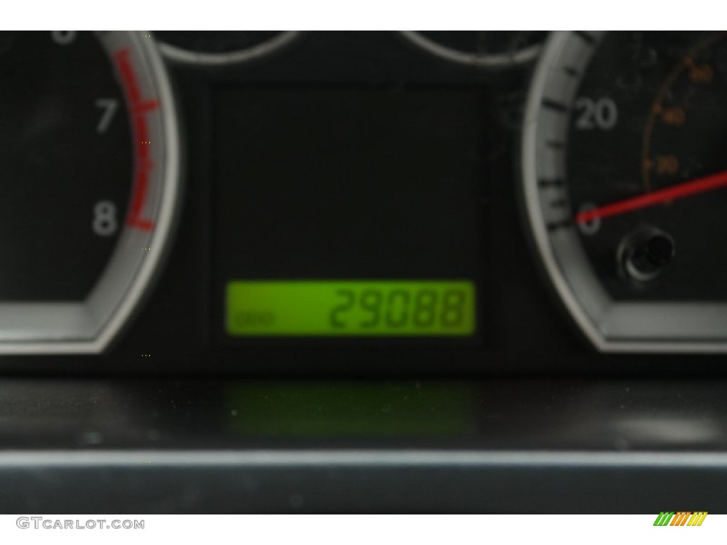 2010 Aveo LT Sedan - Cosmic Silver / Charcoal photo #25