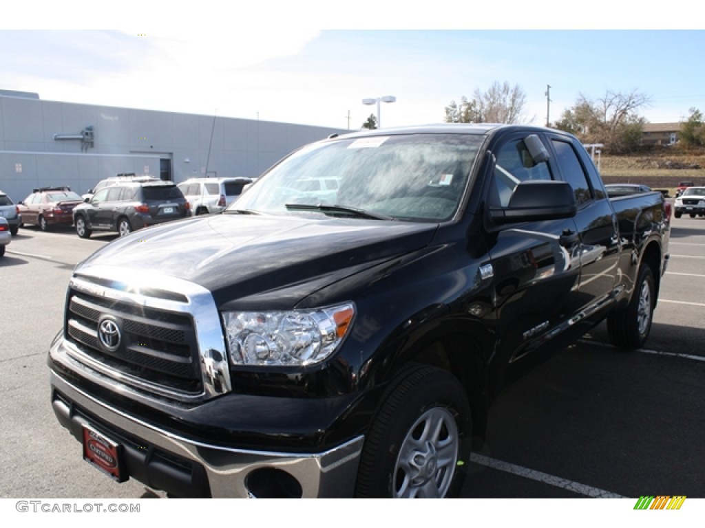 2010 Tundra Double Cab 4x4 - Black / Sand Beige photo #2