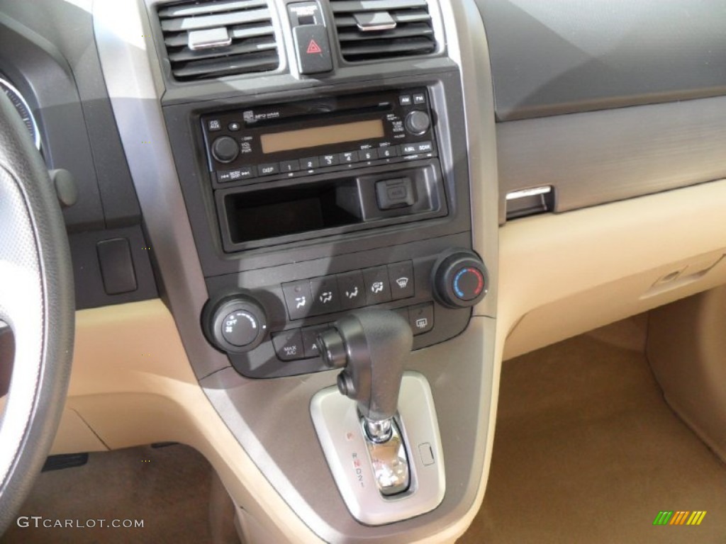 2009 CR-V LX 4WD - Green Tea Metallic / Ivory photo #19