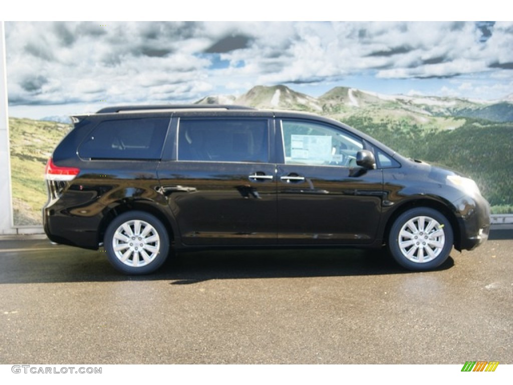 2012 Sienna XLE AWD - Black / Light Gray photo #2