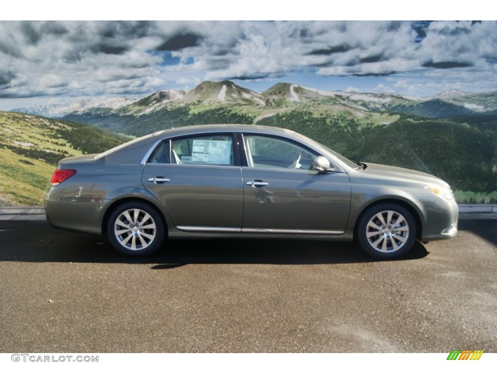 2011 Avalon Limited - Cypress Green Pearl / Light Gray photo #2