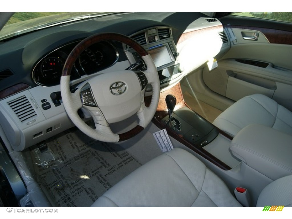 2011 Avalon Limited - Cypress Green Pearl / Light Gray photo #5
