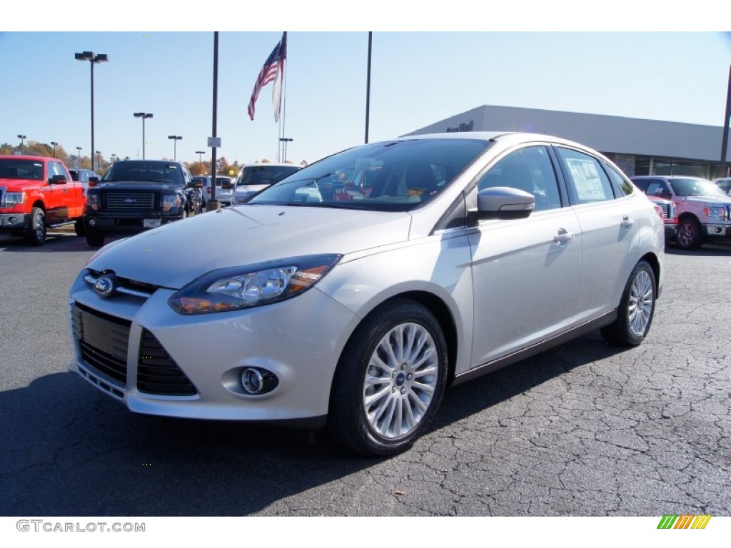 2012 Focus Titanium Sedan - Ingot Silver Metallic / Charcoal Black photo #6