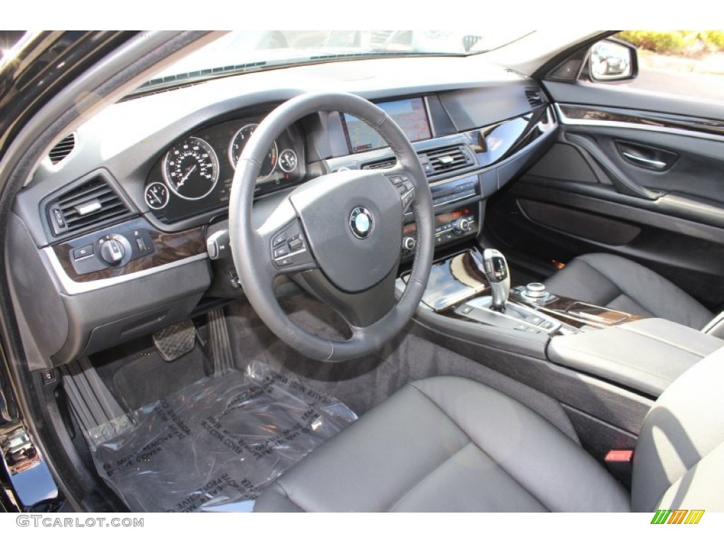 Black Interior 2011 BMW 5 Series 550i xDrive Sedan Photo #56474519