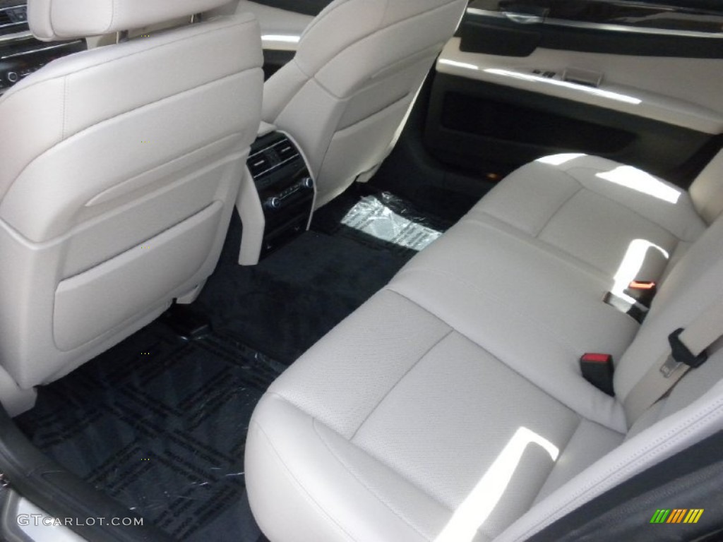 Oyster/Black Interior 2011 BMW 7 Series 750Li Sedan Photo #56478103