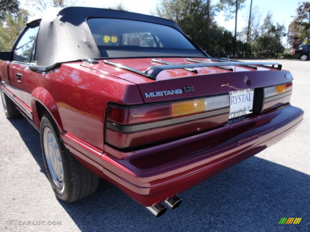 1984 Mustang LX 5.0 Convertible - Medium Canyon Red Metallic / Red photo #7