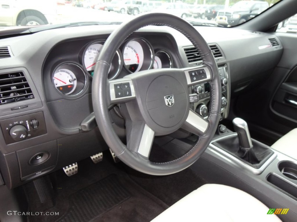 2010 Dodge Challenger R/T Classic Furious Fuchsia Edition Pearl White Leather Steering Wheel Photo #56480676