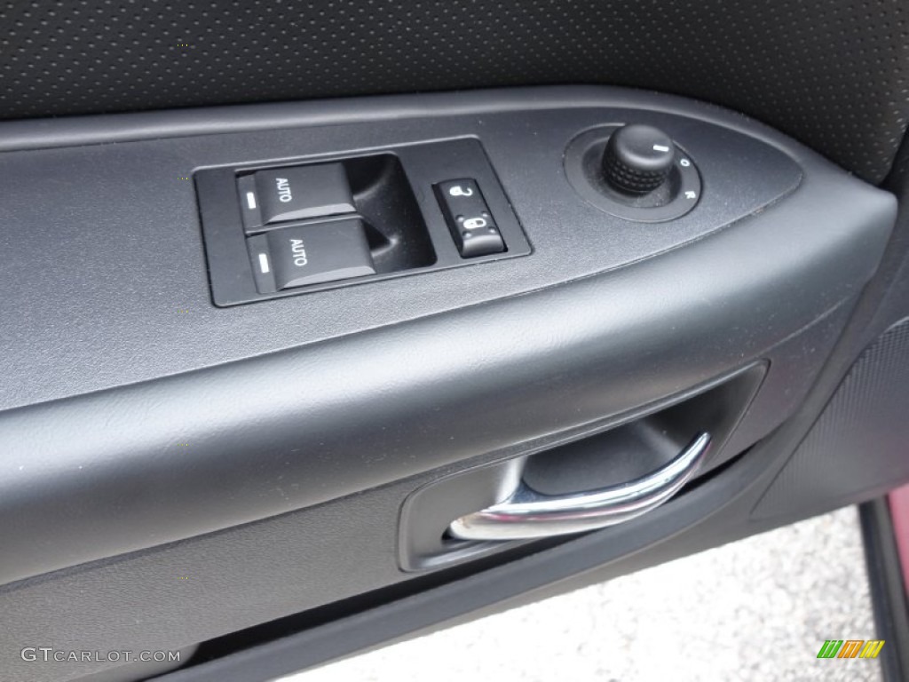 2010 Dodge Challenger R/T Classic Furious Fuchsia Edition Controls Photo #56480721