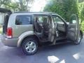 2007 Light Khaki Metallic Dodge Nitro SLT  photo #17