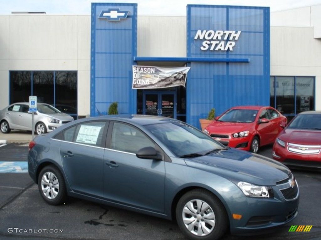 Blue Granite Metallic Chevrolet Cruze