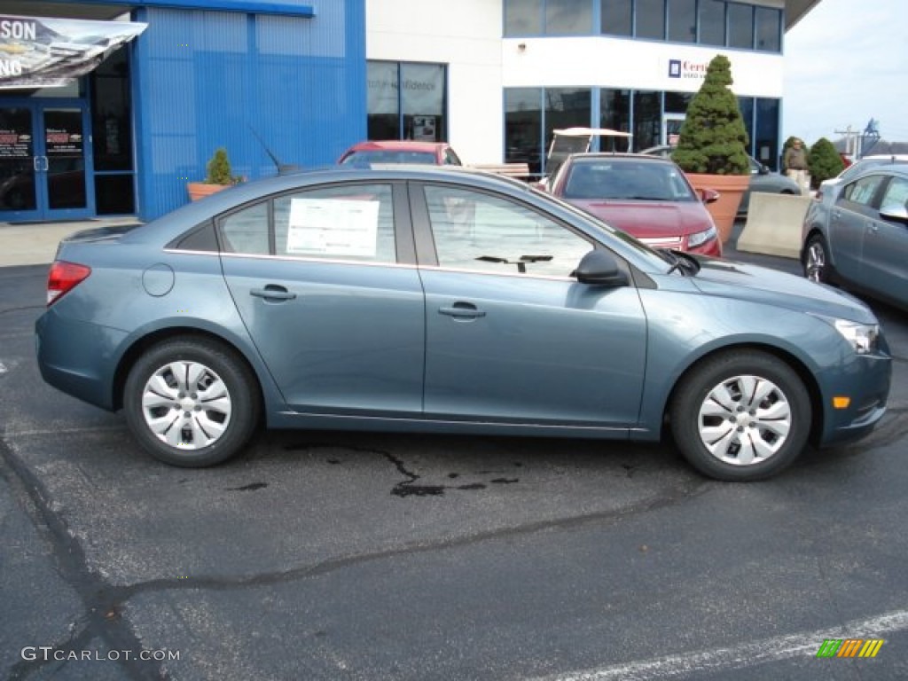 2012 Cruze LS - Blue Granite Metallic / Jet Black/Medium Titanium photo #3