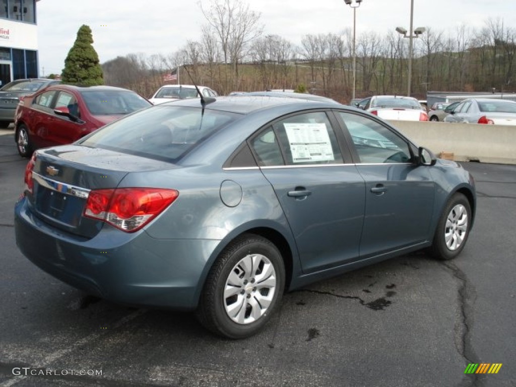 2012 Cruze LS - Blue Granite Metallic / Jet Black/Medium Titanium photo #4