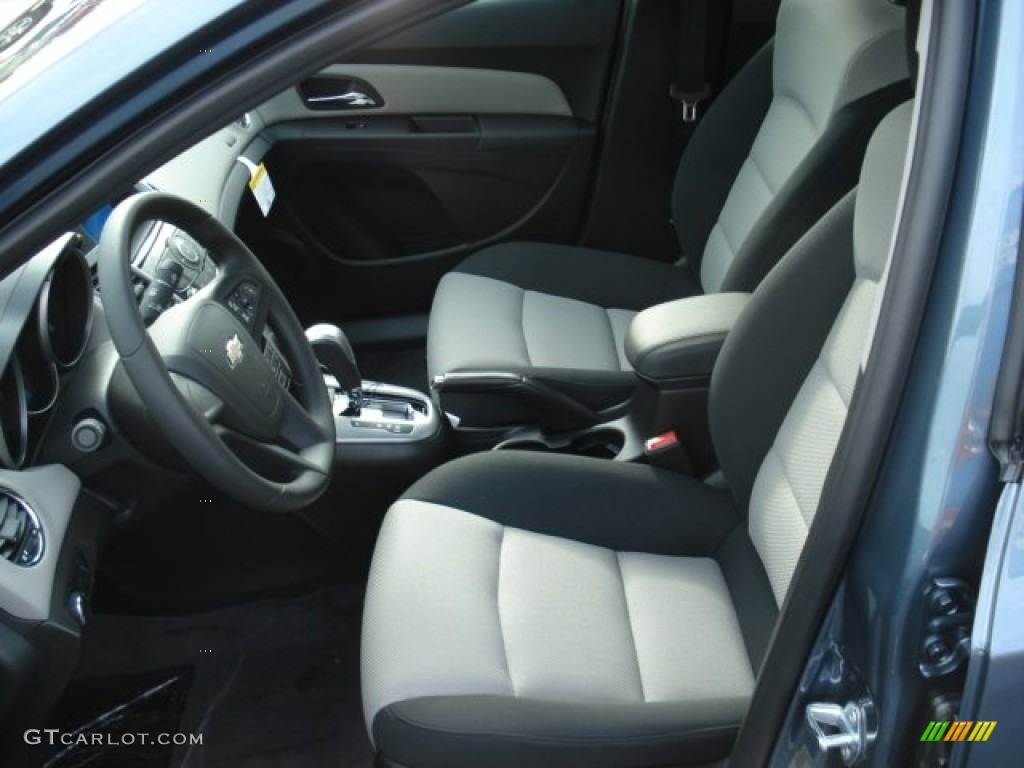 2012 Cruze LS - Blue Granite Metallic / Jet Black/Medium Titanium photo #11