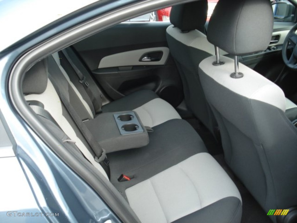 2012 Cruze LS - Blue Granite Metallic / Jet Black/Medium Titanium photo #14