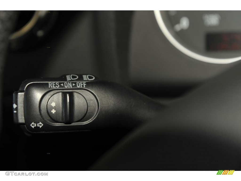 2004 Audi TT 1.8T Roadster Controls Photo #56484831