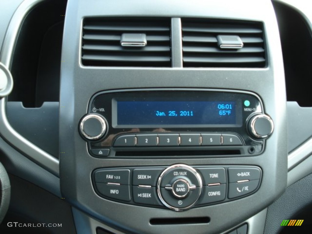 2012 Chevrolet Sonic LT Sedan Controls Photo #56485393