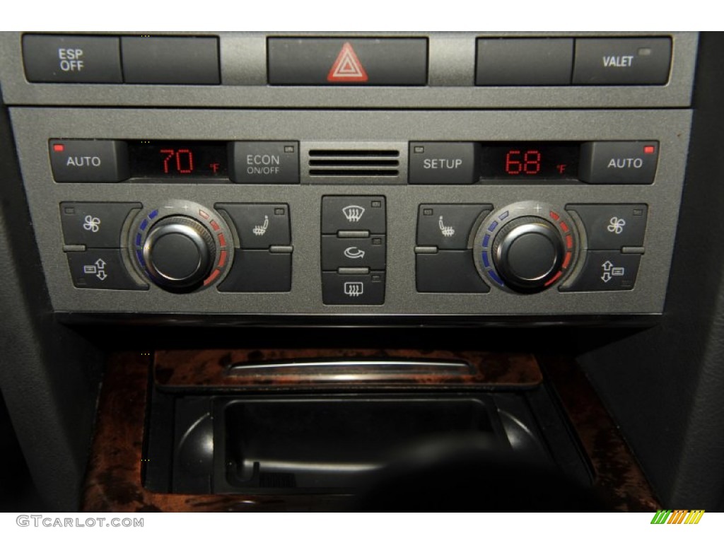 2006 Audi A6 4.2 quattro Sedan Controls Photo #56486492