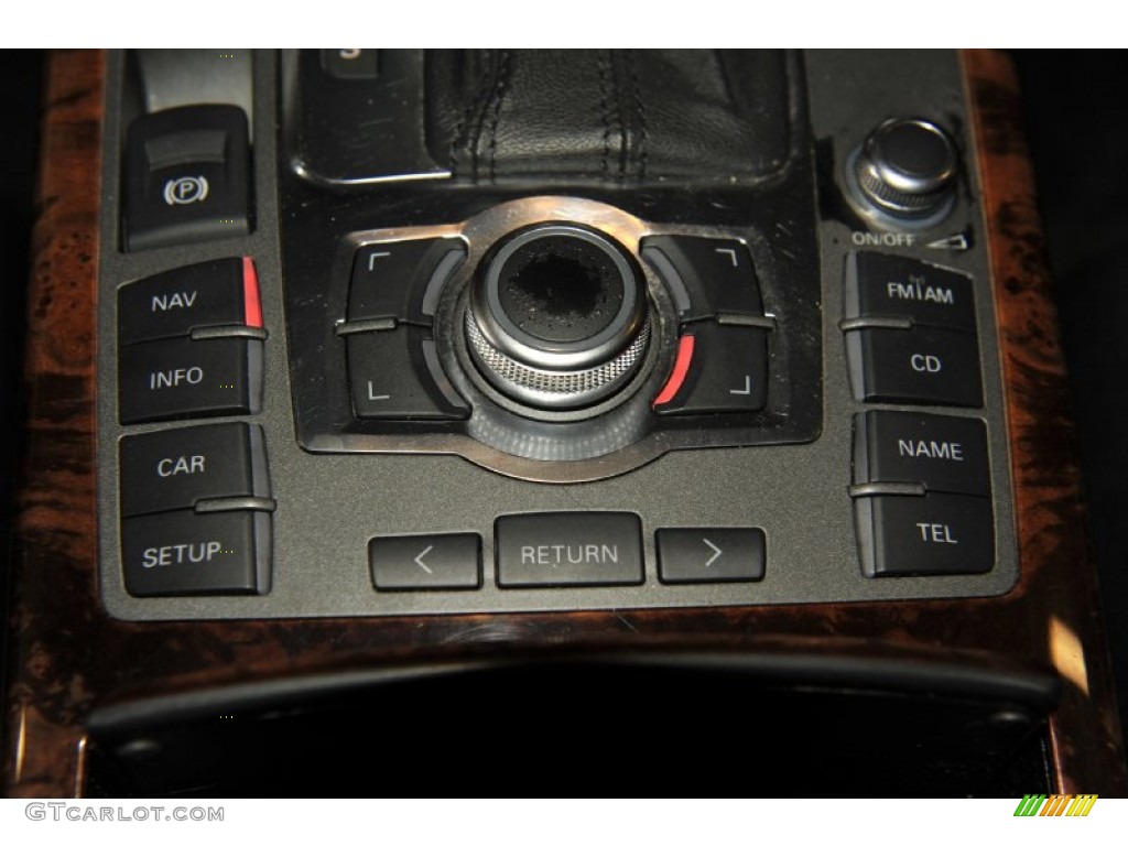 2006 Audi A6 4.2 quattro Sedan Controls Photo #56486502