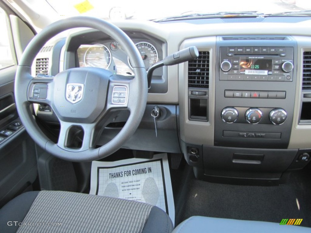 2012 Ram 1500 Express Quad Cab - Black / Dark Slate Gray/Medium Graystone photo #10