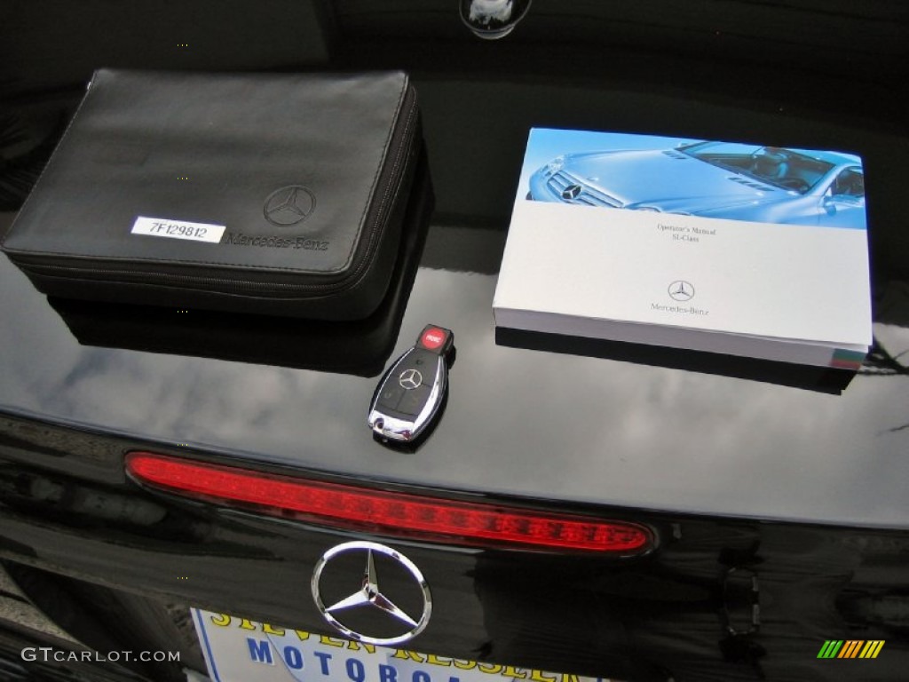 2007 Mercedes-Benz SL 550 Roadster Books/Manuals Photos