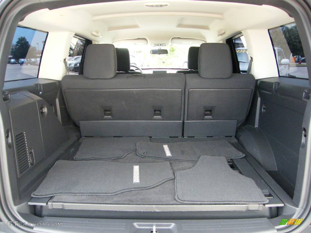 2007 Nitro SXT - Black / Dark Slate Gray photo #25