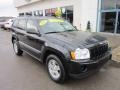 Black - Grand Cherokee Laredo 4x4 Photo No. 2