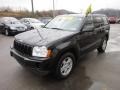 Black - Grand Cherokee Laredo 4x4 Photo No. 4