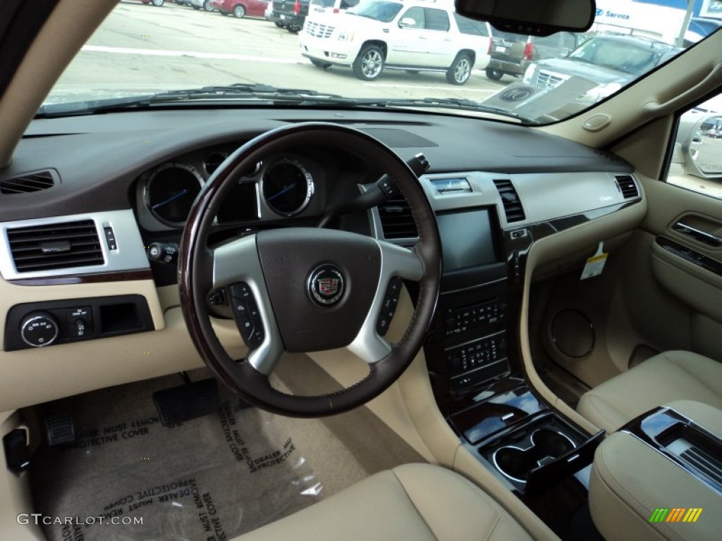 2012 Cadillac Escalade ESV Luxury Dashboard Photos