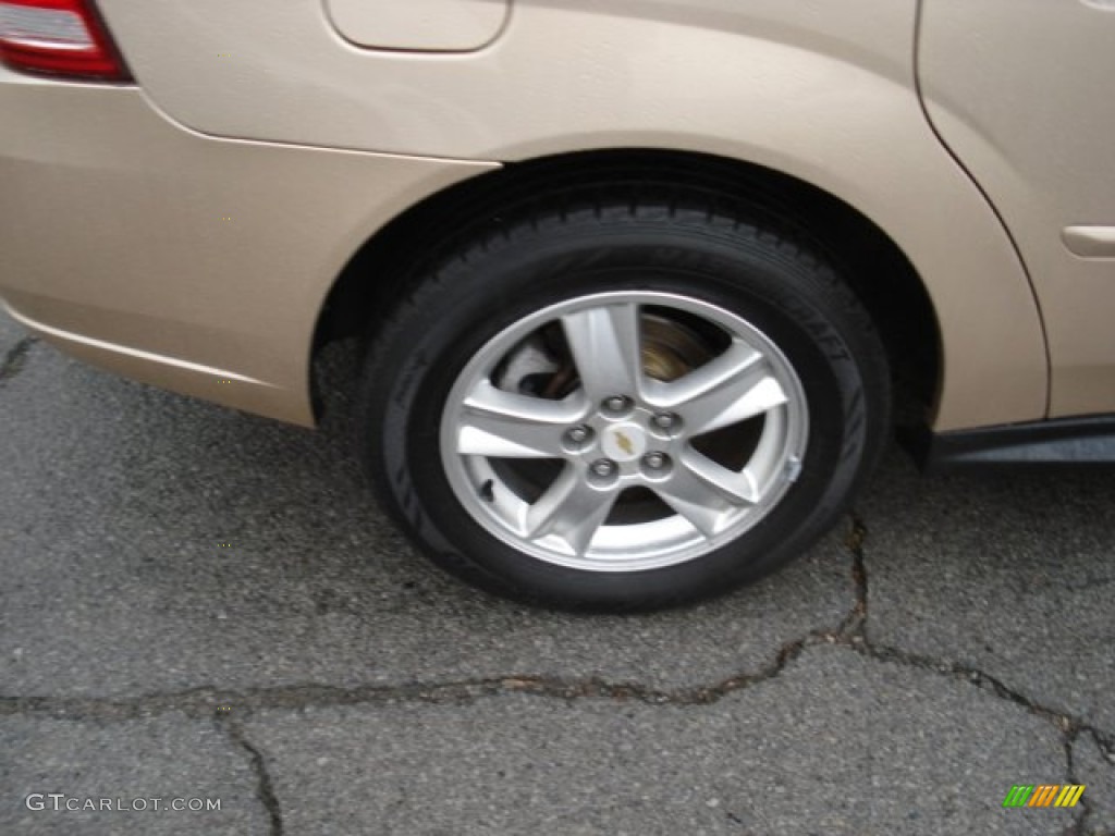 2005 Malibu Maxx LS Wagon - Light Driftwood Metallic / Neutral Beige photo #9