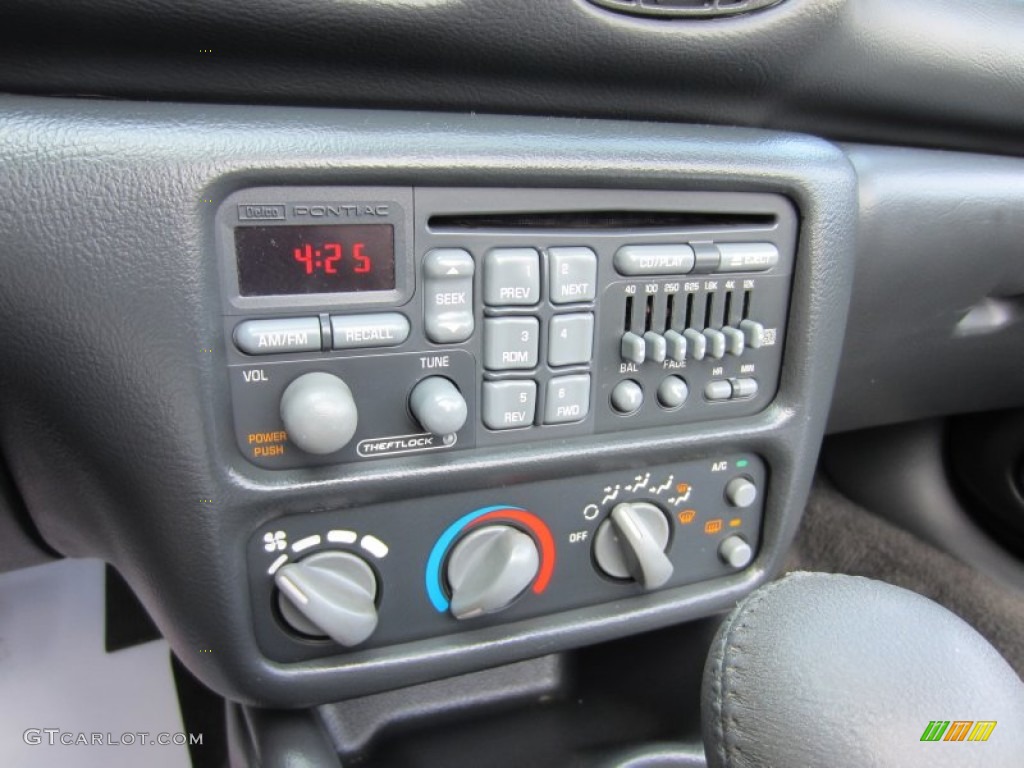 1999 Pontiac Sunfire GT Convertible Controls Photo #56499900