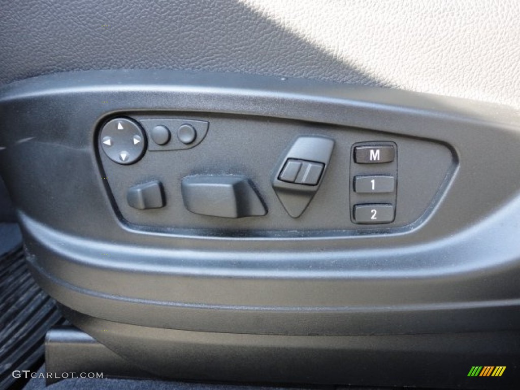 2010 BMW X5 xDrive35d Controls Photo #56501196