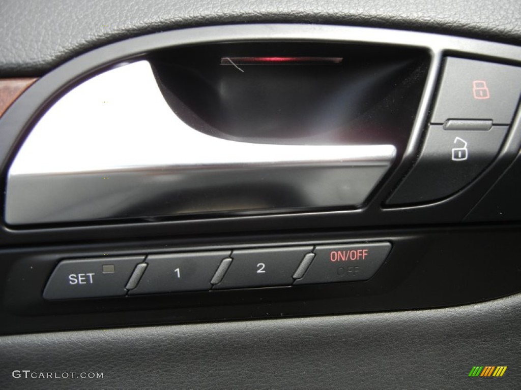 2010 Audi Q7 3.0 TDI quattro Controls Photo #56502309