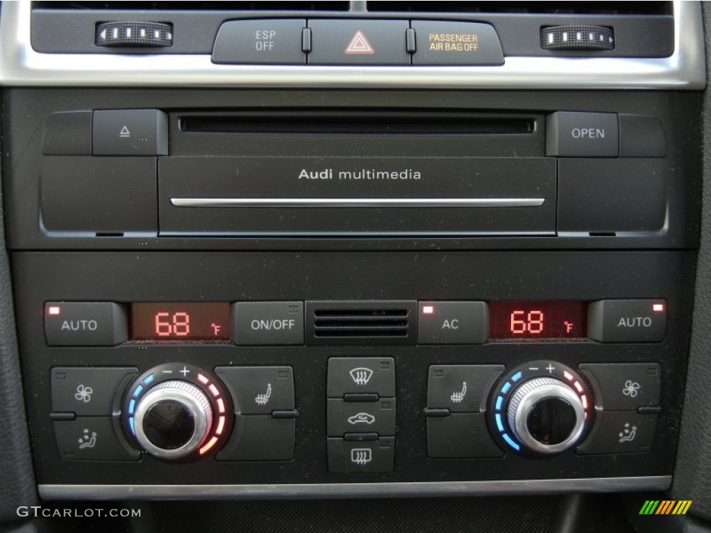 2010 Audi Q7 3.0 TDI quattro Controls Photo #56502438