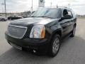 Onyx Black - Yukon SLT Photo No. 9