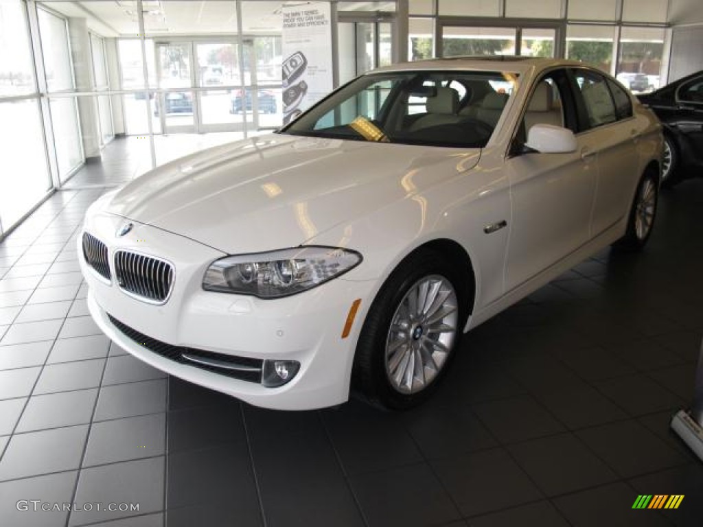 Alpine White 2012 BMW 5 Series 535i Sedan Exterior Photo #56504406