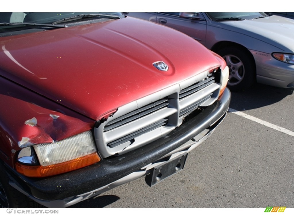1997 Dakota Regular Cab - Metallic Red / Mist Gray photo #1